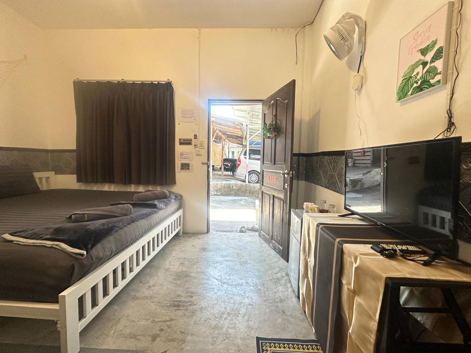 Me Hostel & Homestay At Haadrin Haad Rin Extérieur photo